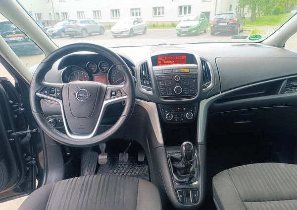 Opel Zafira cena 38200 przebieg: 194000, rok produkcji 2012 z Brzozów małe 79